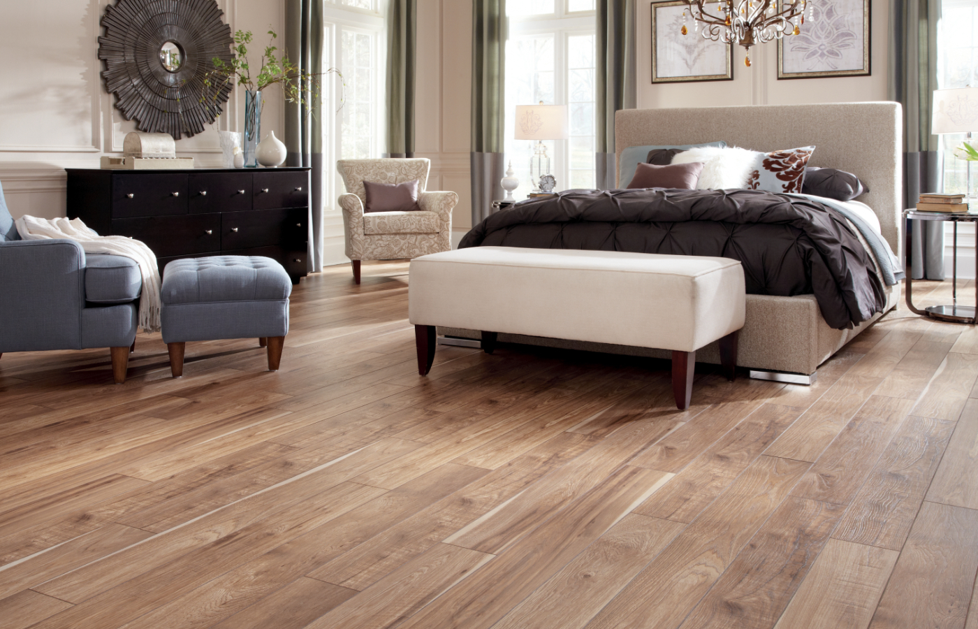 laminate wood flooring in bedroom